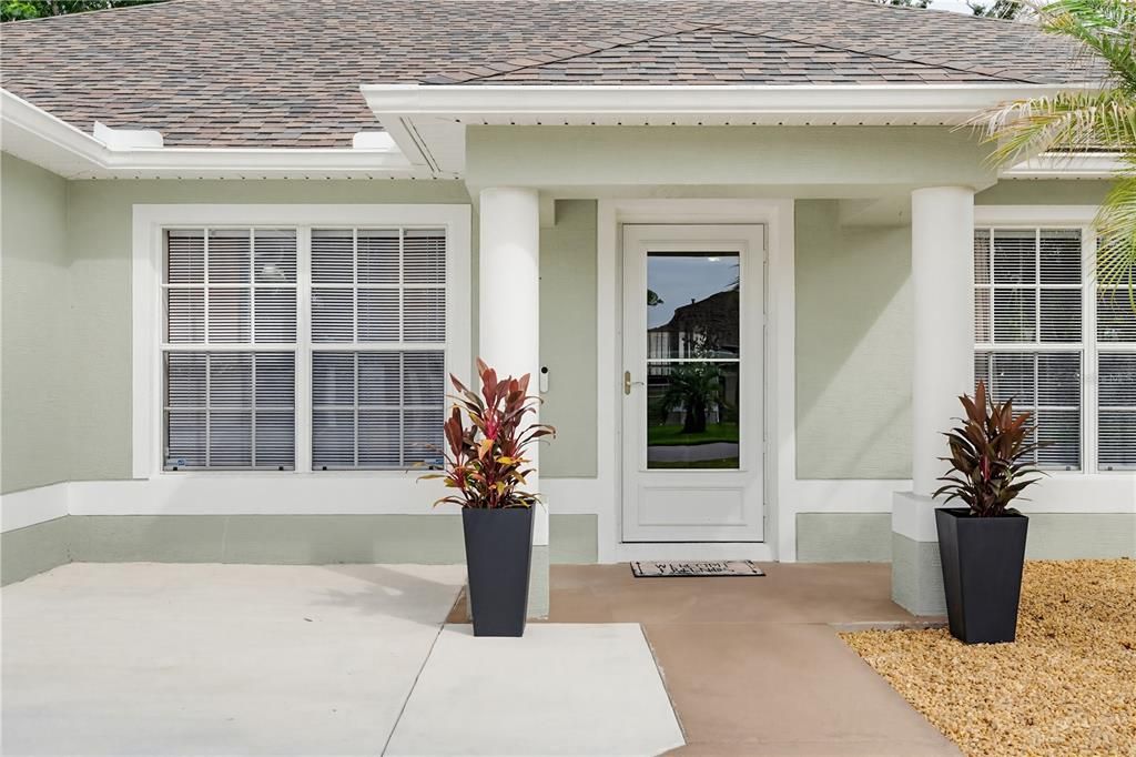 For Sale: $345,000 (3 beds, 2 baths, 2006 Square Feet)
