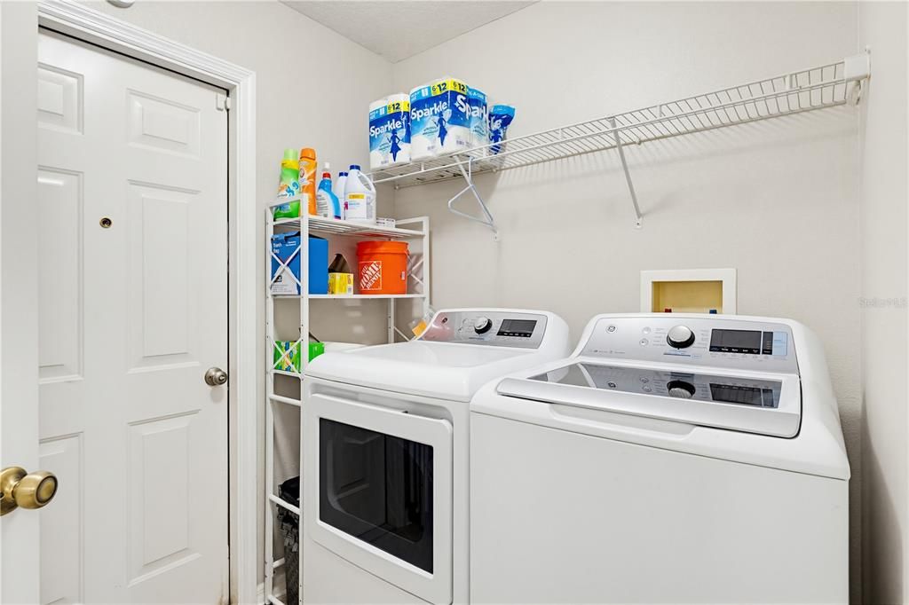 For Sale: $345,000 (3 beds, 2 baths, 2006 Square Feet)