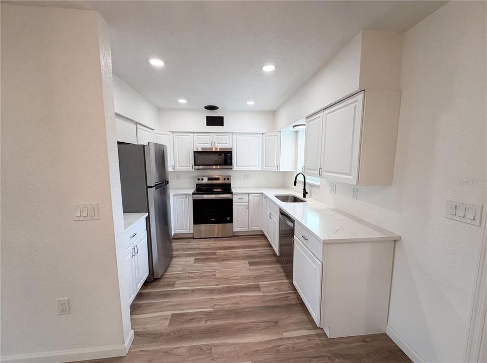 En Venta: $475,000 (3 camas, 2 baños, 1640 Pies cuadrados)
