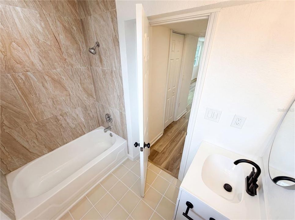 En Venta: $475,000 (3 camas, 2 baños, 1640 Pies cuadrados)