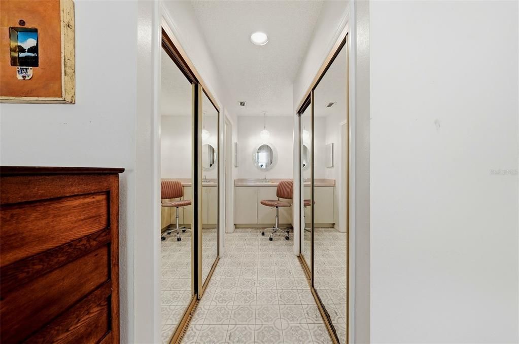 For Sale: $329,000 (3 beds, 2 baths, 1250 Square Feet)