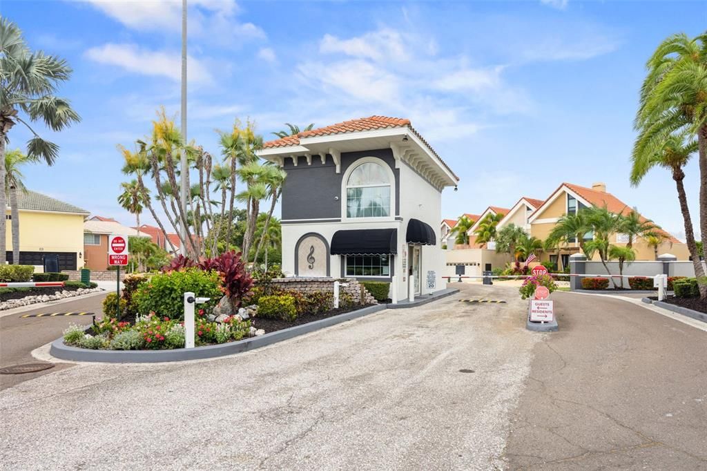 На продажу: $999,900 (5 спален, 5 ванн, 3158 Квадратных фут)