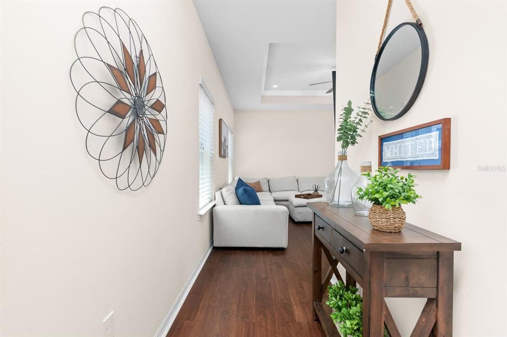 For Rent: $2,900 (3 beds, 2 baths, 1636 Square Feet)