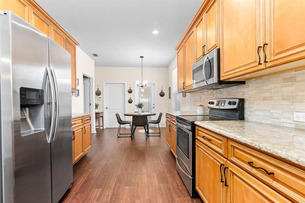 For Rent: $2,900 (3 beds, 2 baths, 1636 Square Feet)