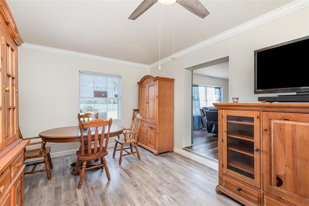 For Sale: $328,000 (3 beds, 2 baths, 1360 Square Feet)