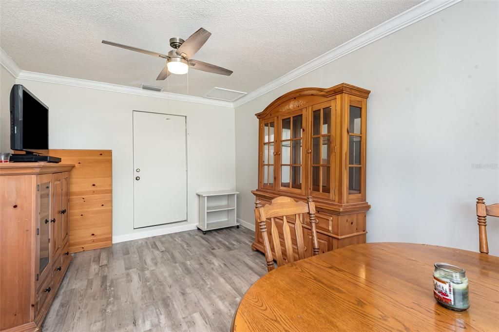 For Sale: $328,000 (3 beds, 2 baths, 1360 Square Feet)