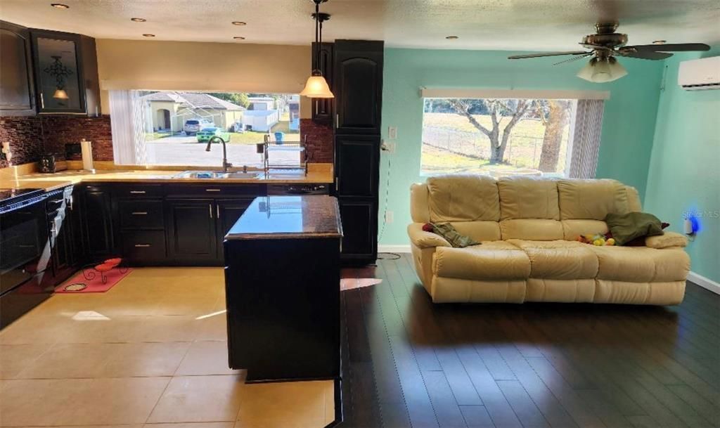 For Sale: $169,000 (3 beds, 2 baths, 1232 Square Feet)