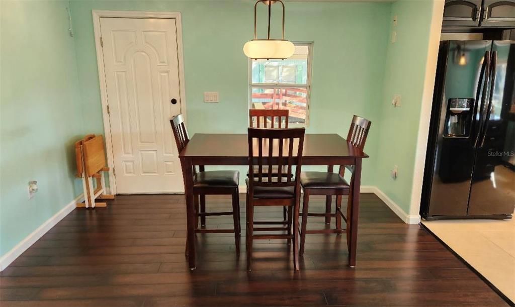 For Sale: $169,000 (3 beds, 2 baths, 1232 Square Feet)