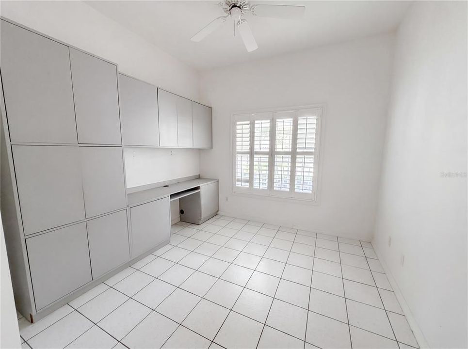 En Venta: $313,000 (3 camas, 2 baños, 1957 Pies cuadrados)