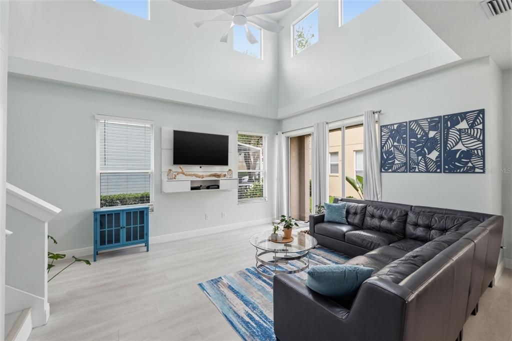 For Sale: $449,900 (3 beds, 2 baths, 1537 Square Feet)