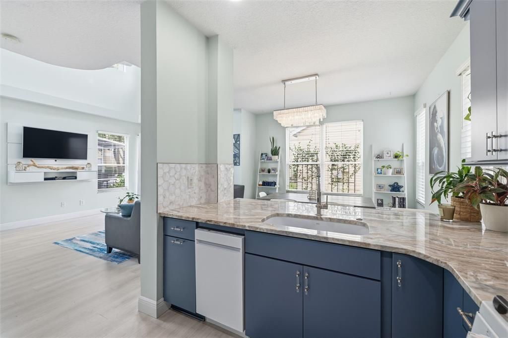 For Sale: $449,900 (3 beds, 2 baths, 1537 Square Feet)
