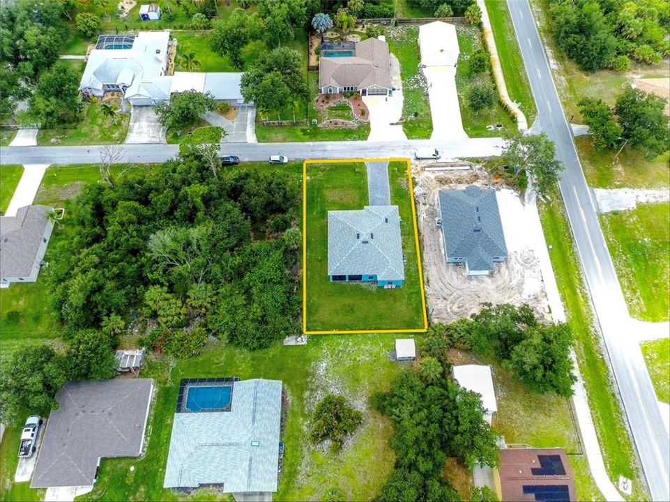 For Sale: $374,900 (4 beds, 2 baths, 1727 Square Feet)
