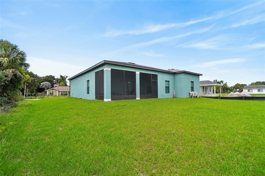 For Sale: $374,900 (4 beds, 2 baths, 1727 Square Feet)