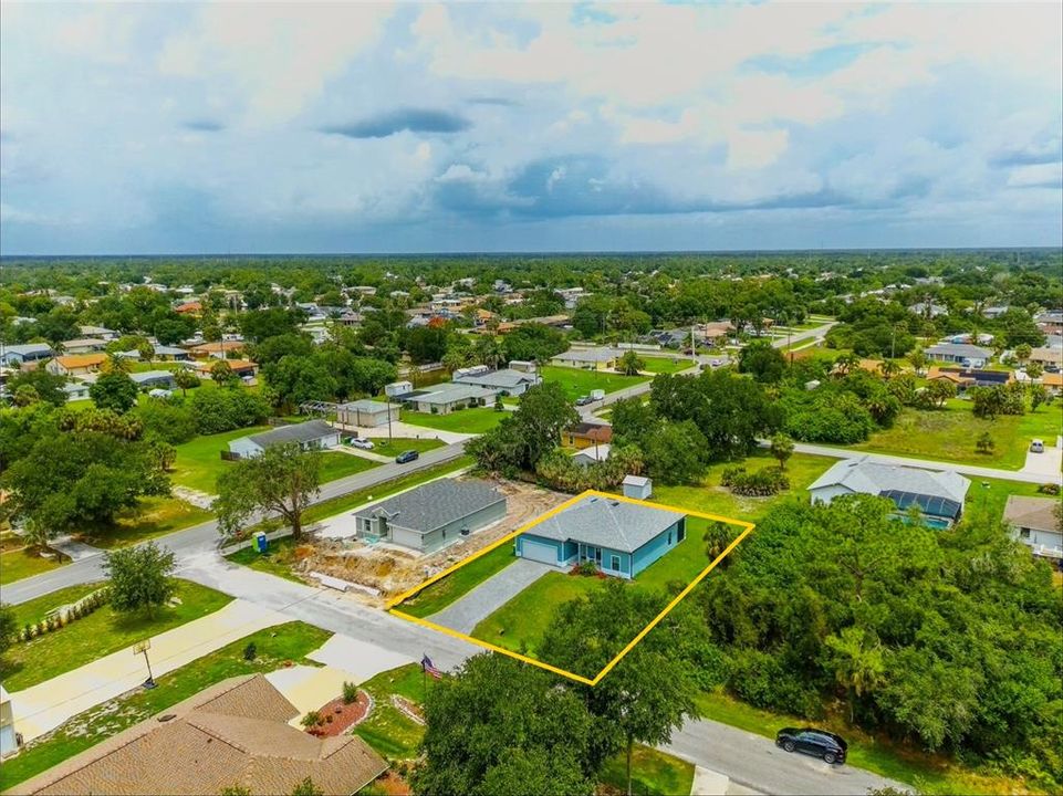 For Sale: $374,900 (4 beds, 2 baths, 1727 Square Feet)
