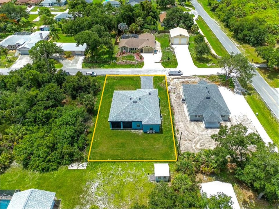 For Sale: $374,900 (4 beds, 2 baths, 1727 Square Feet)