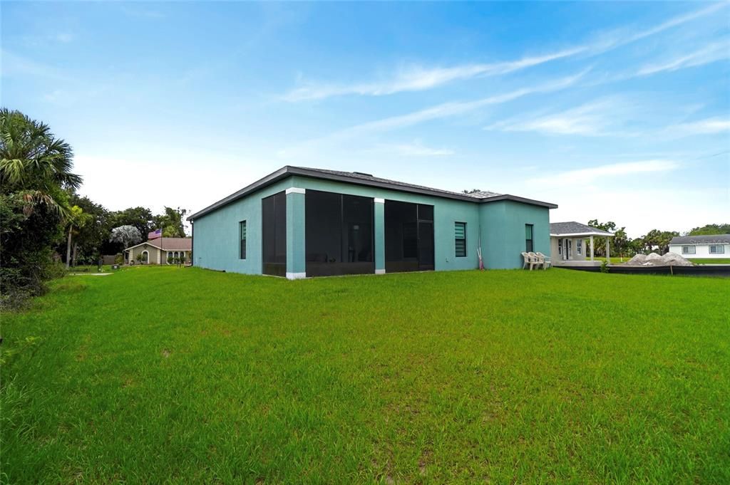 For Sale: $374,900 (4 beds, 2 baths, 1727 Square Feet)