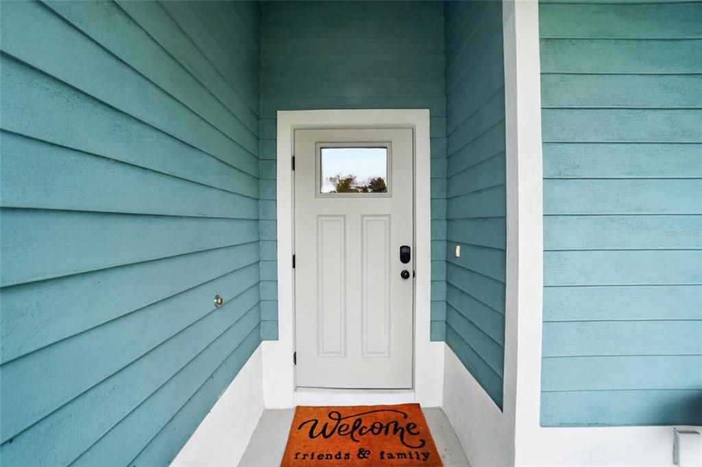 For Sale: $374,900 (4 beds, 2 baths, 1727 Square Feet)