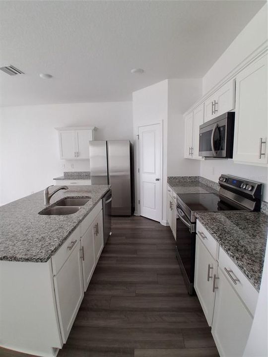 For Rent: $2,395 (4 beds, 3 baths, 2260 Square Feet)