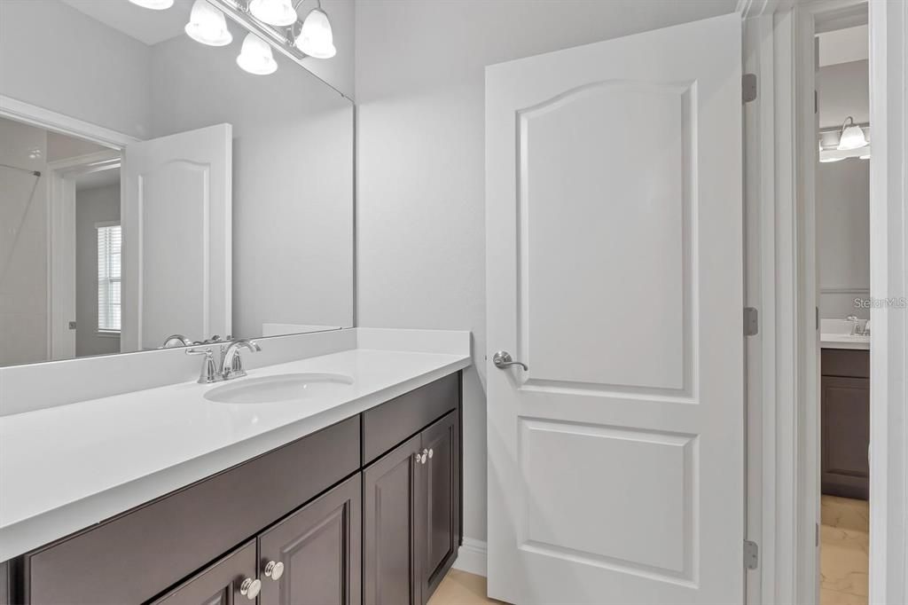 For Rent: $2,900 (3 beds, 2 baths, 2083 Square Feet)