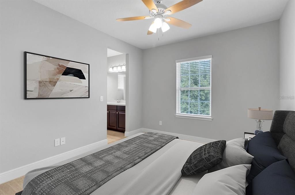 For Rent: $2,900 (3 beds, 2 baths, 2083 Square Feet)