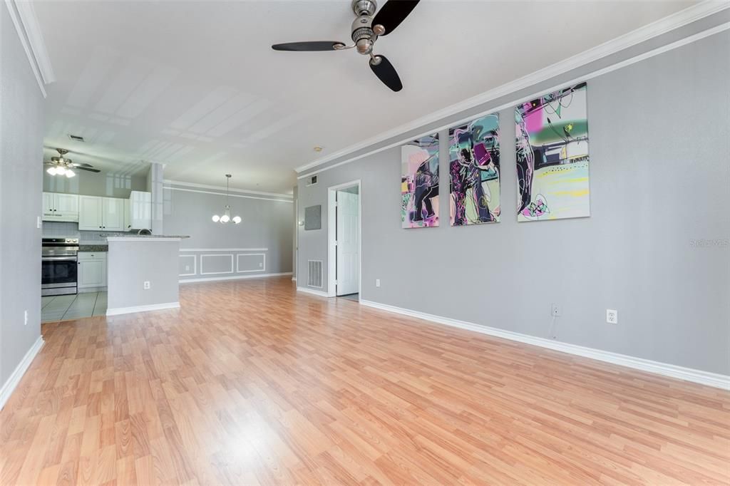 En Venta: $260,000 (2 camas, 2 baños, 1140 Pies cuadrados)