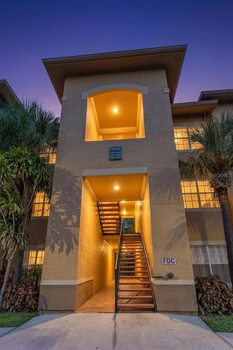 En Venta: $260,000 (2 camas, 2 baños, 1140 Pies cuadrados)
