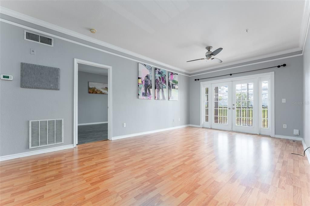 En Venta: $260,000 (2 camas, 2 baños, 1140 Pies cuadrados)