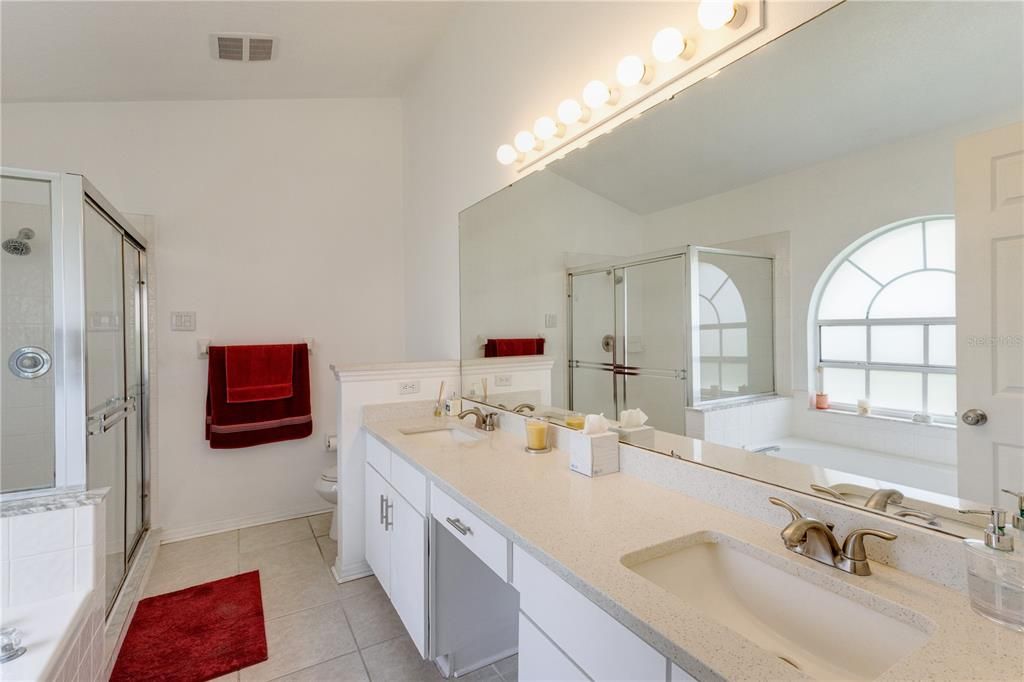 For Sale: $349,000 (3 beds, 2 baths, 1462 Square Feet)
