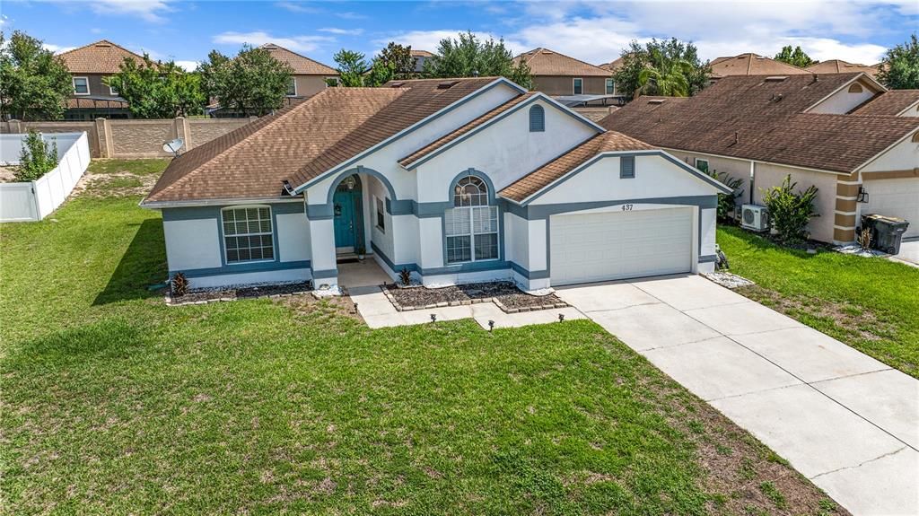 For Sale: $349,000 (3 beds, 2 baths, 1462 Square Feet)