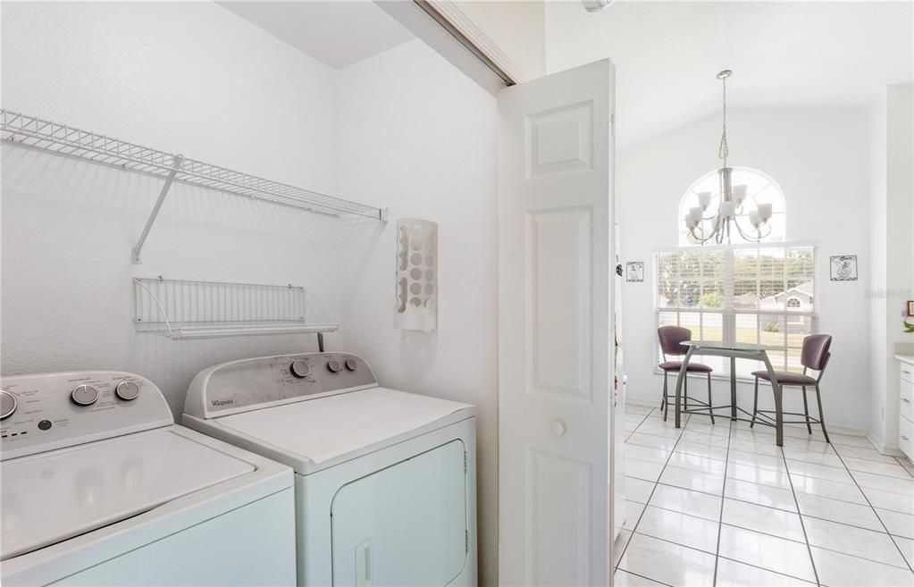 For Sale: $349,000 (3 beds, 2 baths, 1462 Square Feet)