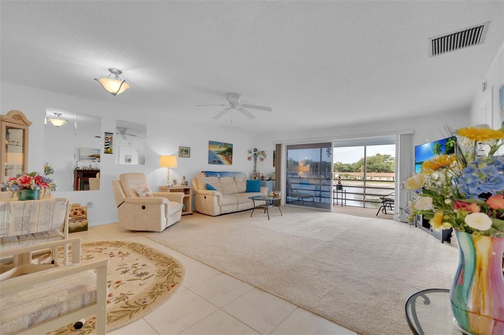 For Sale: $199,000 (2 beds, 2 baths, 1182 Square Feet)