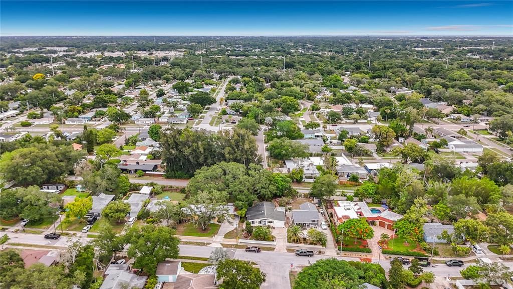 For Sale: $499,900 (2 beds, 2 baths, 1171 Square Feet)