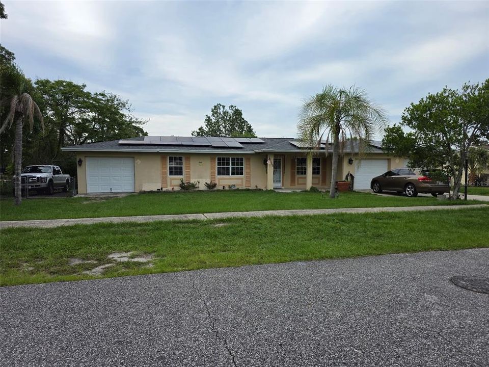 Activo con contrato: $145,000 (3 camas, 2 baños, 1288 Pies cuadrados)