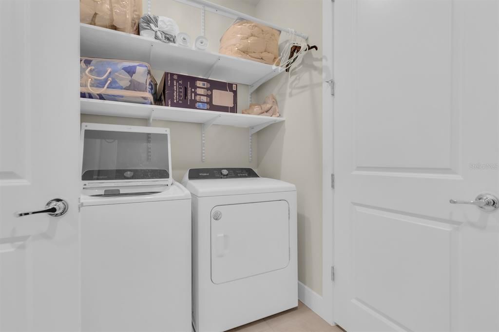 En Venta: $599,999 (4 camas, 3 baños, 2258 Pies cuadrados)