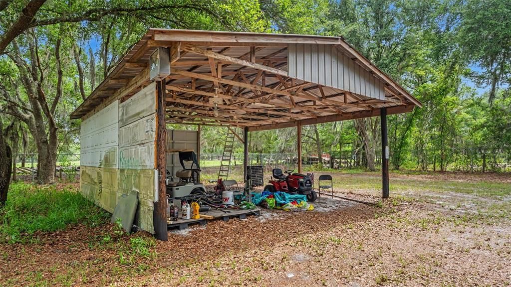 For Sale: $250,000 (5 beds, 2 baths, 2280 Square Feet)
