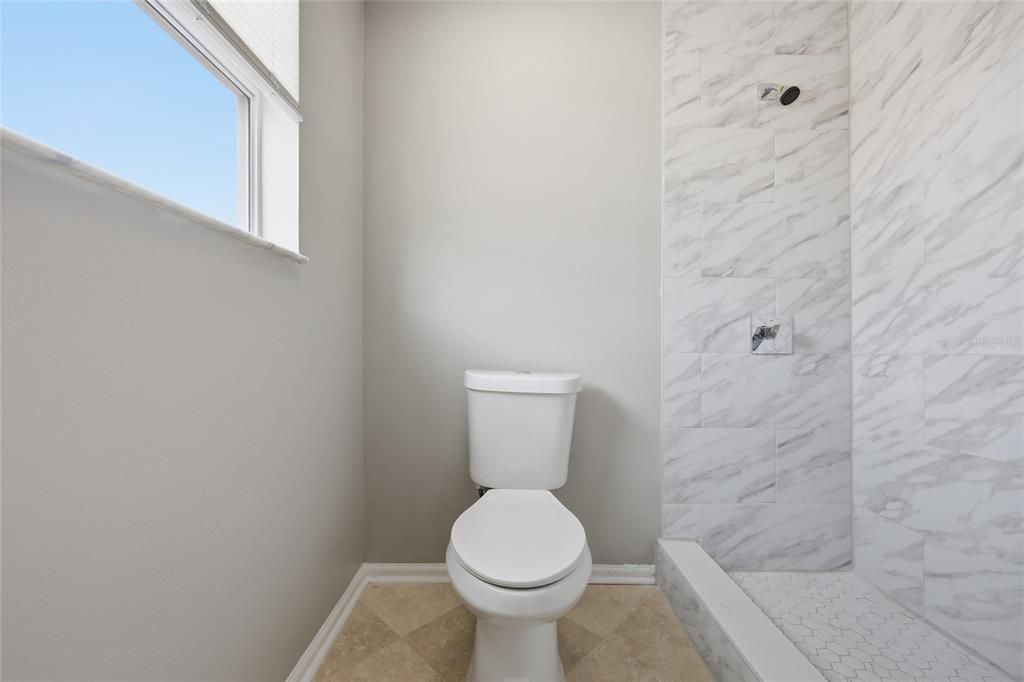 For Sale: $480,000 (5 beds, 3 baths, 2782 Square Feet)