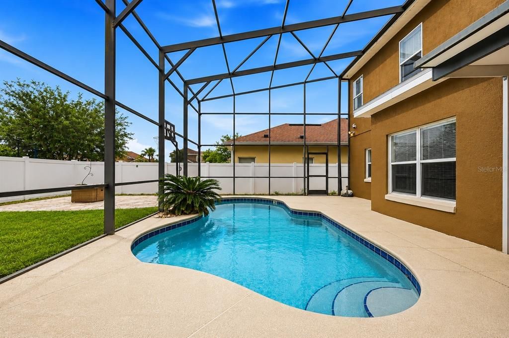 For Sale: $480,000 (5 beds, 3 baths, 2782 Square Feet)