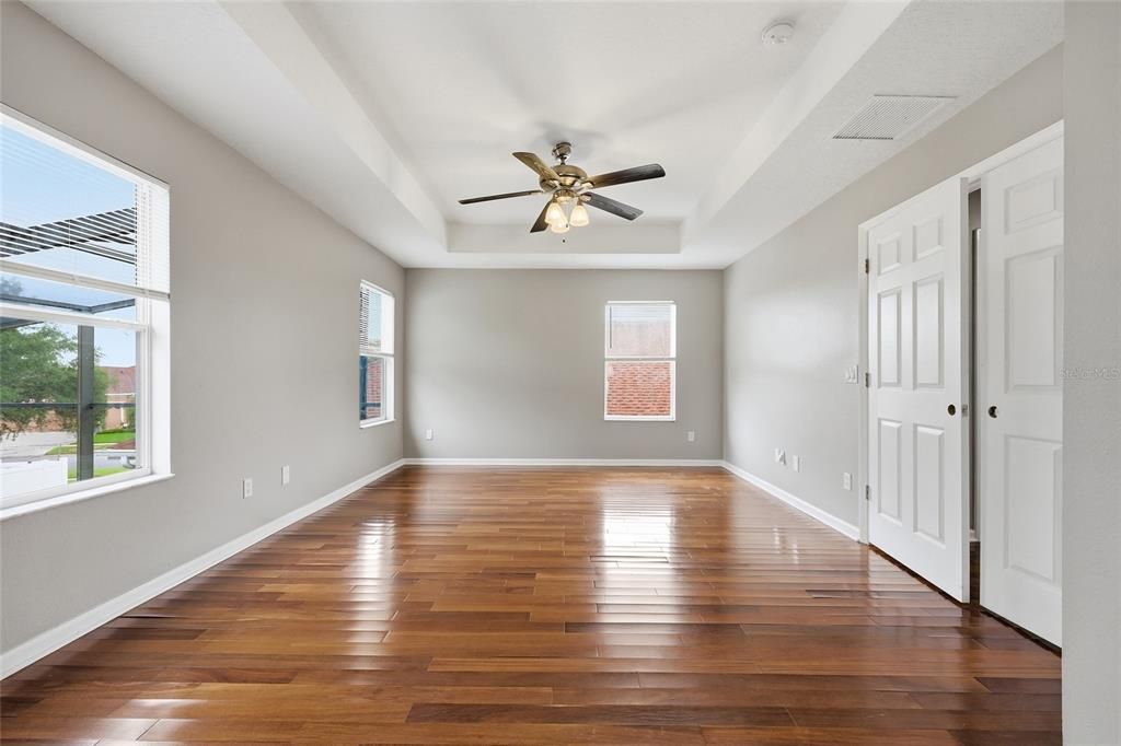 For Sale: $480,000 (5 beds, 3 baths, 2782 Square Feet)