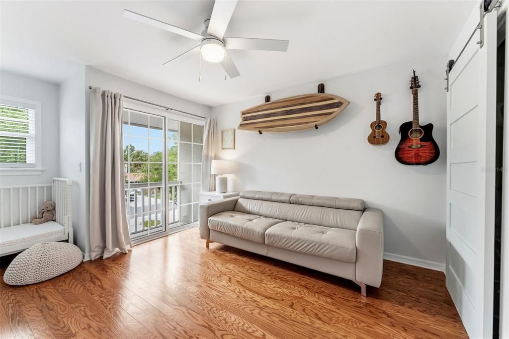 For Sale: $575,000 (3 beds, 2 baths, 1564 Square Feet)