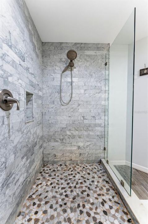 For Sale: $575,000 (3 beds, 2 baths, 1564 Square Feet)