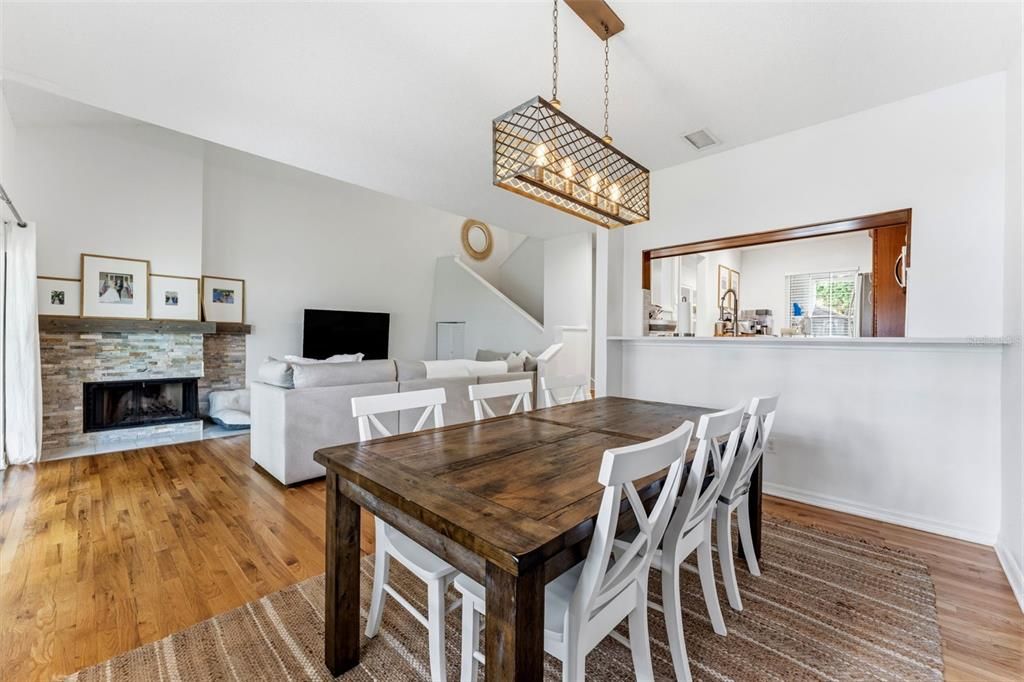 For Sale: $575,000 (3 beds, 2 baths, 1564 Square Feet)