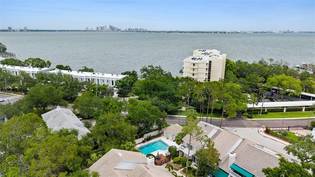 For Sale: $575,000 (3 beds, 2 baths, 1564 Square Feet)