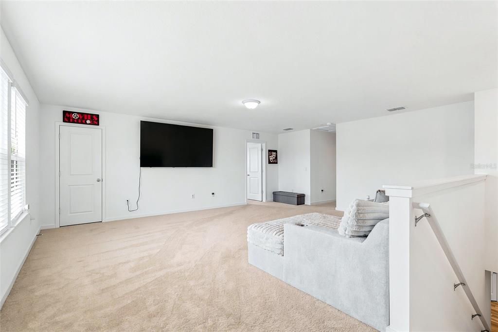 For Sale: $425,000 (4 beds, 2 baths, 2894 Square Feet)