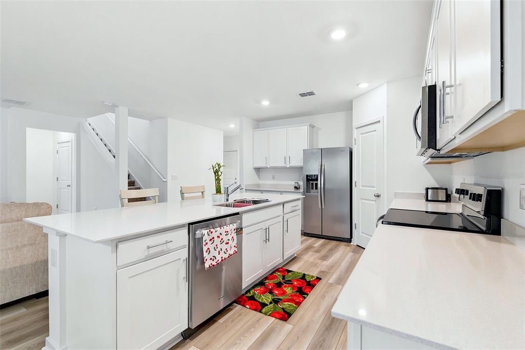 For Sale: $425,000 (4 beds, 2 baths, 2894 Square Feet)