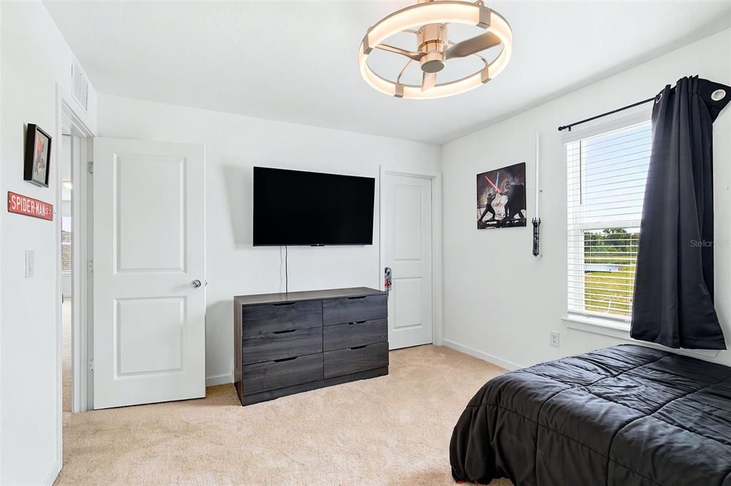 For Sale: $425,000 (4 beds, 2 baths, 2894 Square Feet)