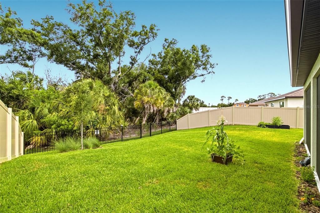 For Sale: $425,000 (4 beds, 2 baths, 2894 Square Feet)