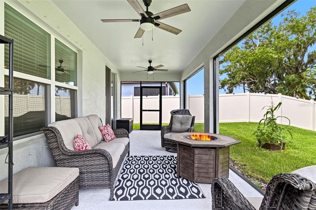 For Sale: $425,000 (4 beds, 2 baths, 2894 Square Feet)