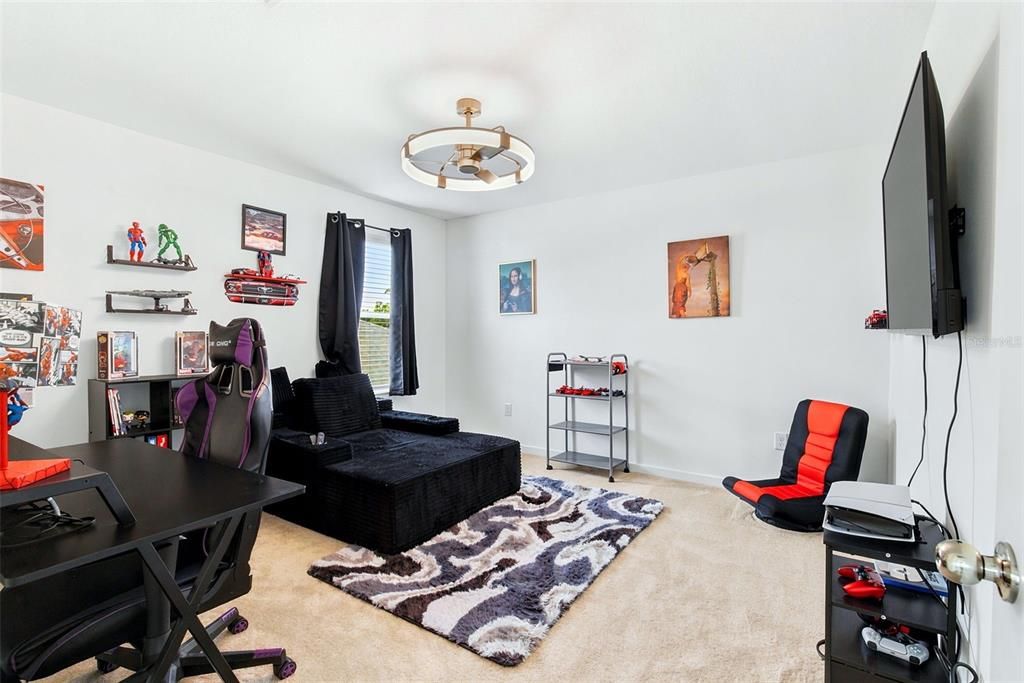 For Sale: $425,000 (4 beds, 2 baths, 2894 Square Feet)