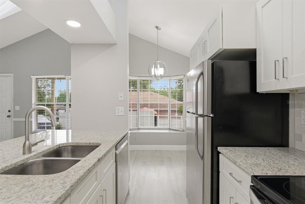 For Rent: $2,350 (3 beds, 2 baths, 1060 Square Feet)