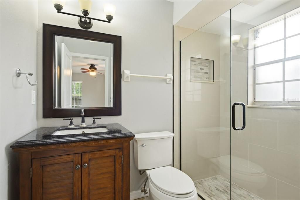 For Rent: $2,350 (3 beds, 2 baths, 1060 Square Feet)